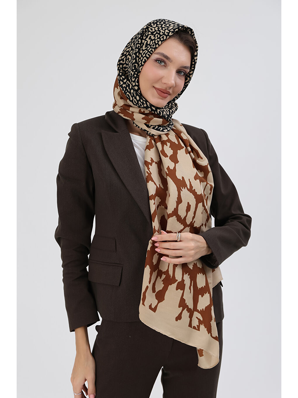 Leopar Desen Kadın Şal 3955 Bej
