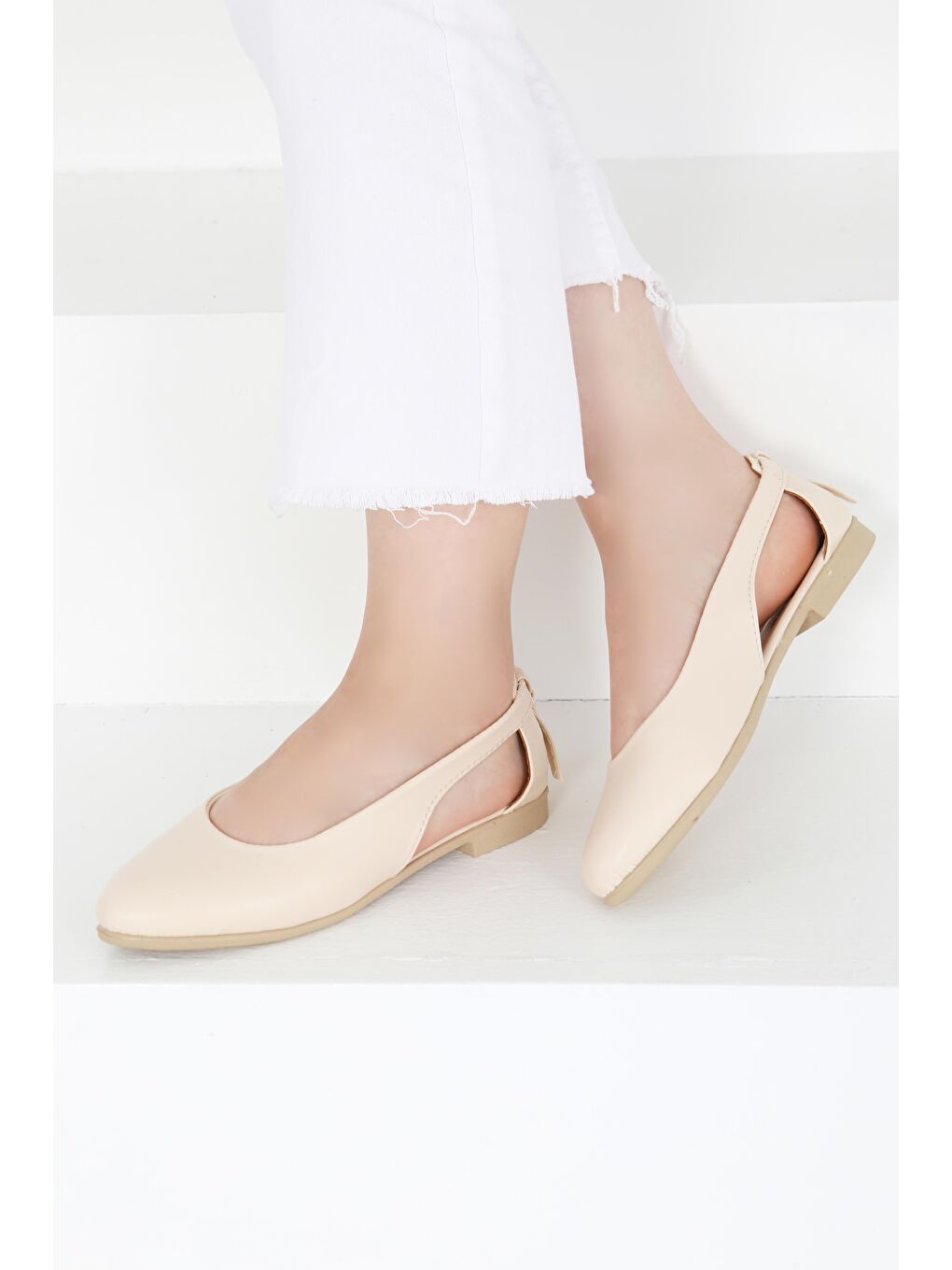 Ekru Kadın Krem Arkası Fiyonk Babet - 27415-2