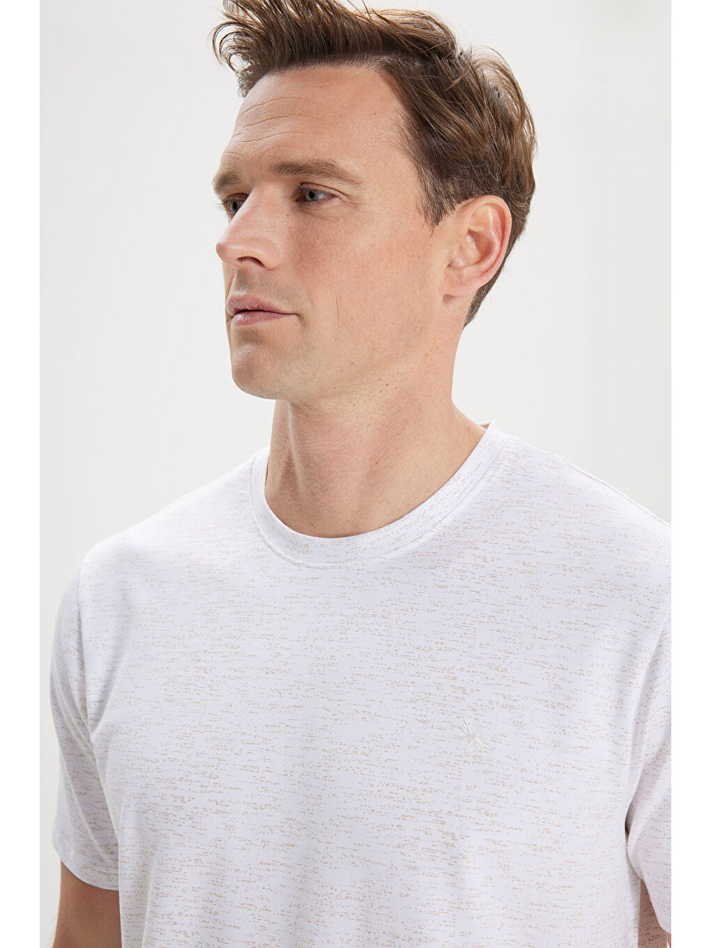 Erkek Beyaz Slim Fit Dar Kesim Bisiklet Yaka Pamuklu Kısa Kollu Tişört-2