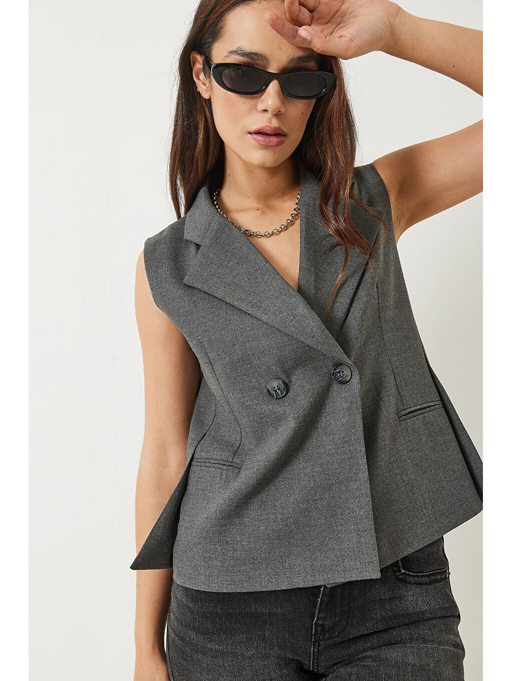 Antrasit Kadın Şal Yaka Asimetrik Kesim Yelek-3