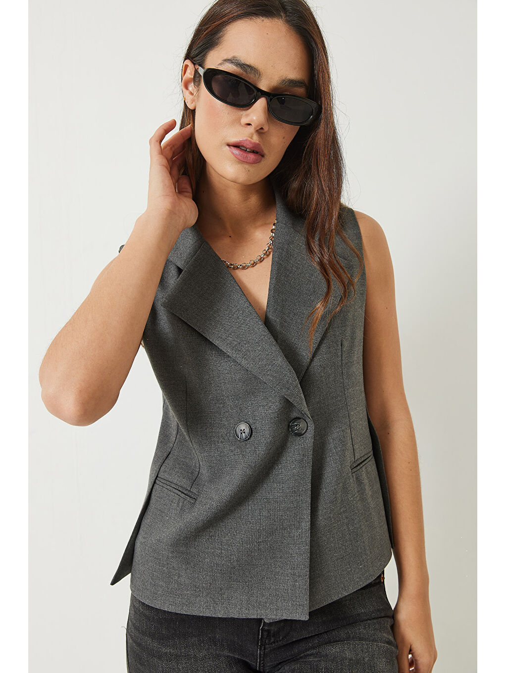 Antrasit Kadın Şal Yaka Asimetrik Kesim Yelek-4