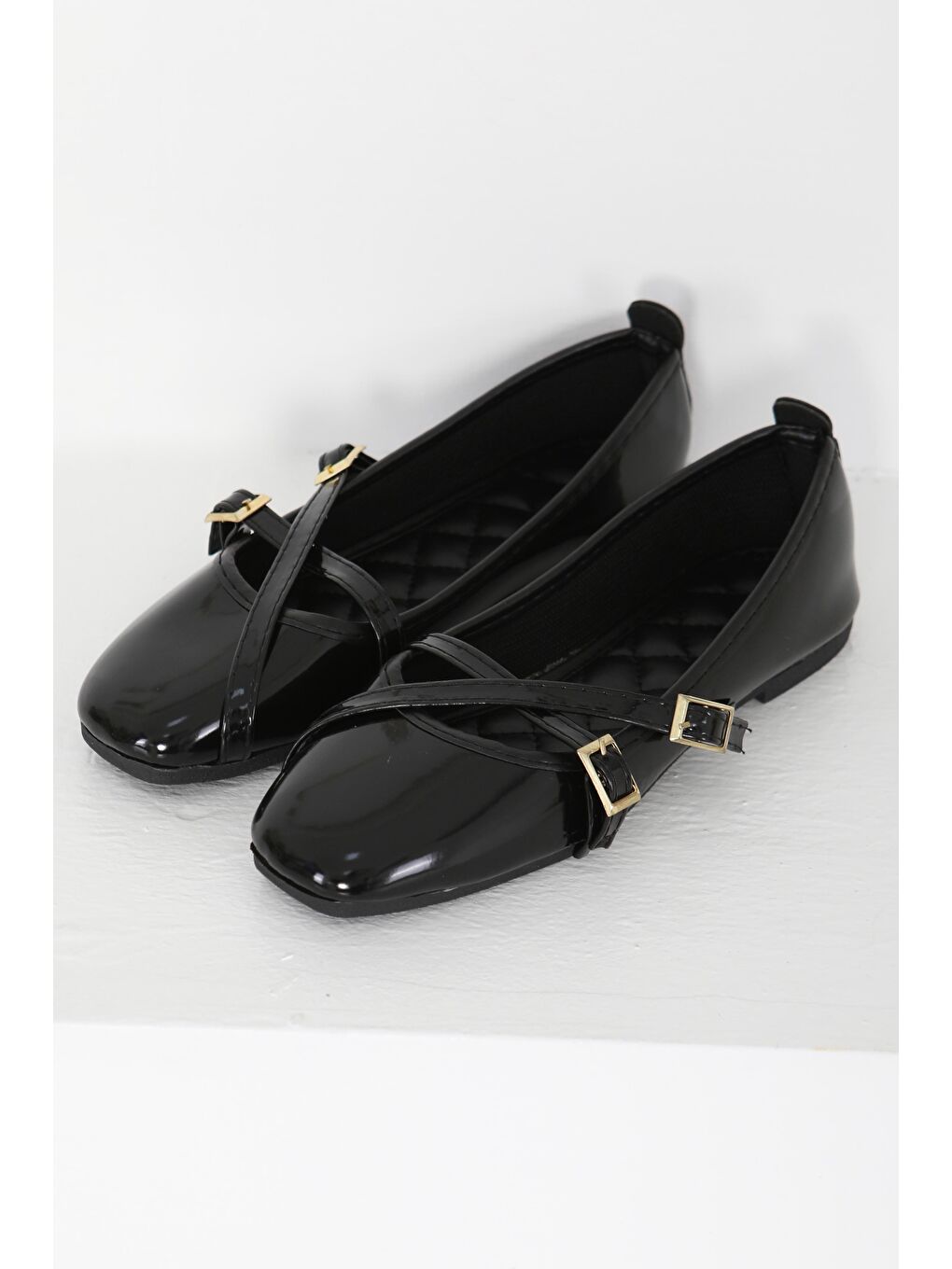 Kadın Siyah Çapraz Rugan Babet - 27398-4