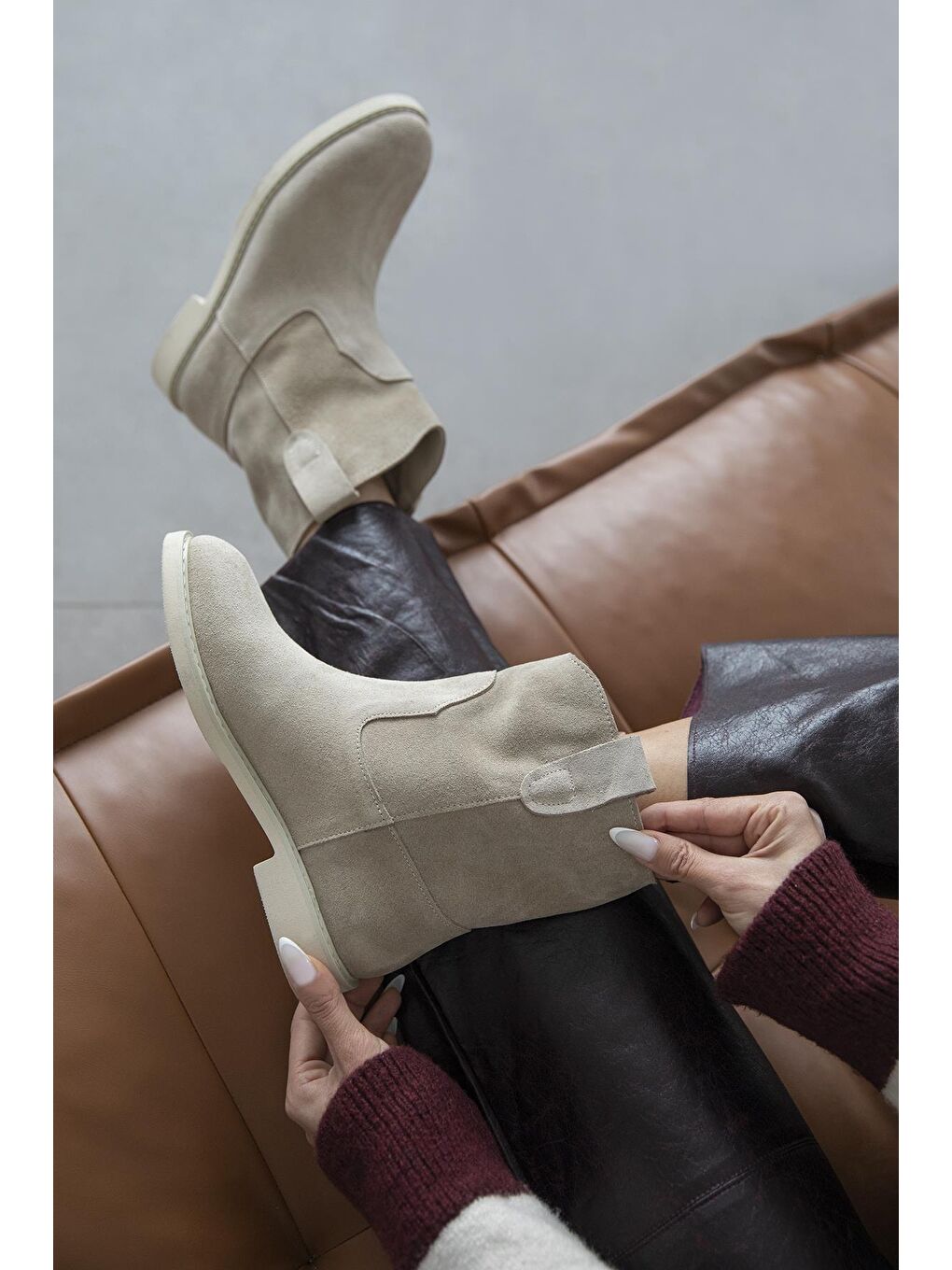 Toffy Kadın Düz Taban Hakiki Deri Süet Bot Bej-1