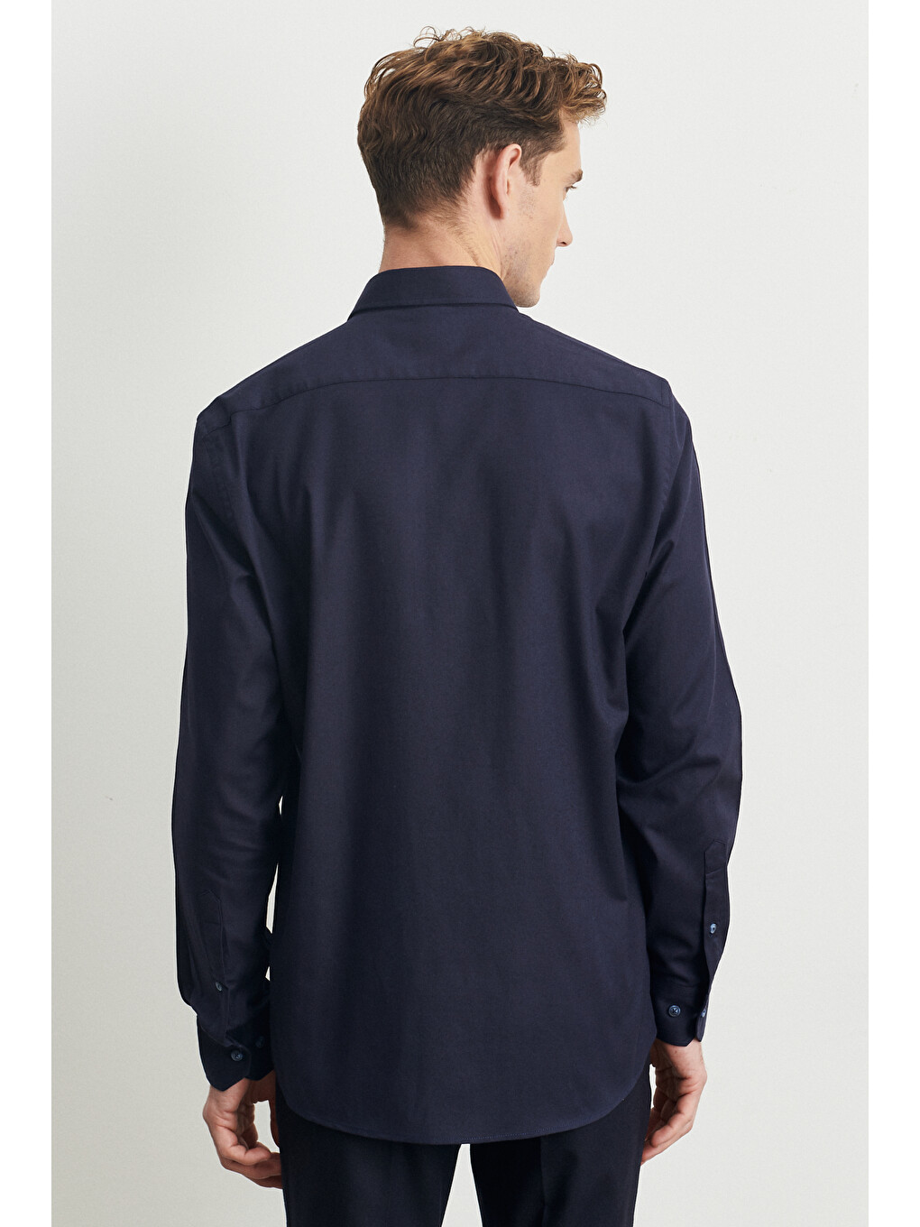 Erkek Lacivert Slim Fit Dar Kesim Düğmeli Yaka Gabardin Desenli Gömlek-4