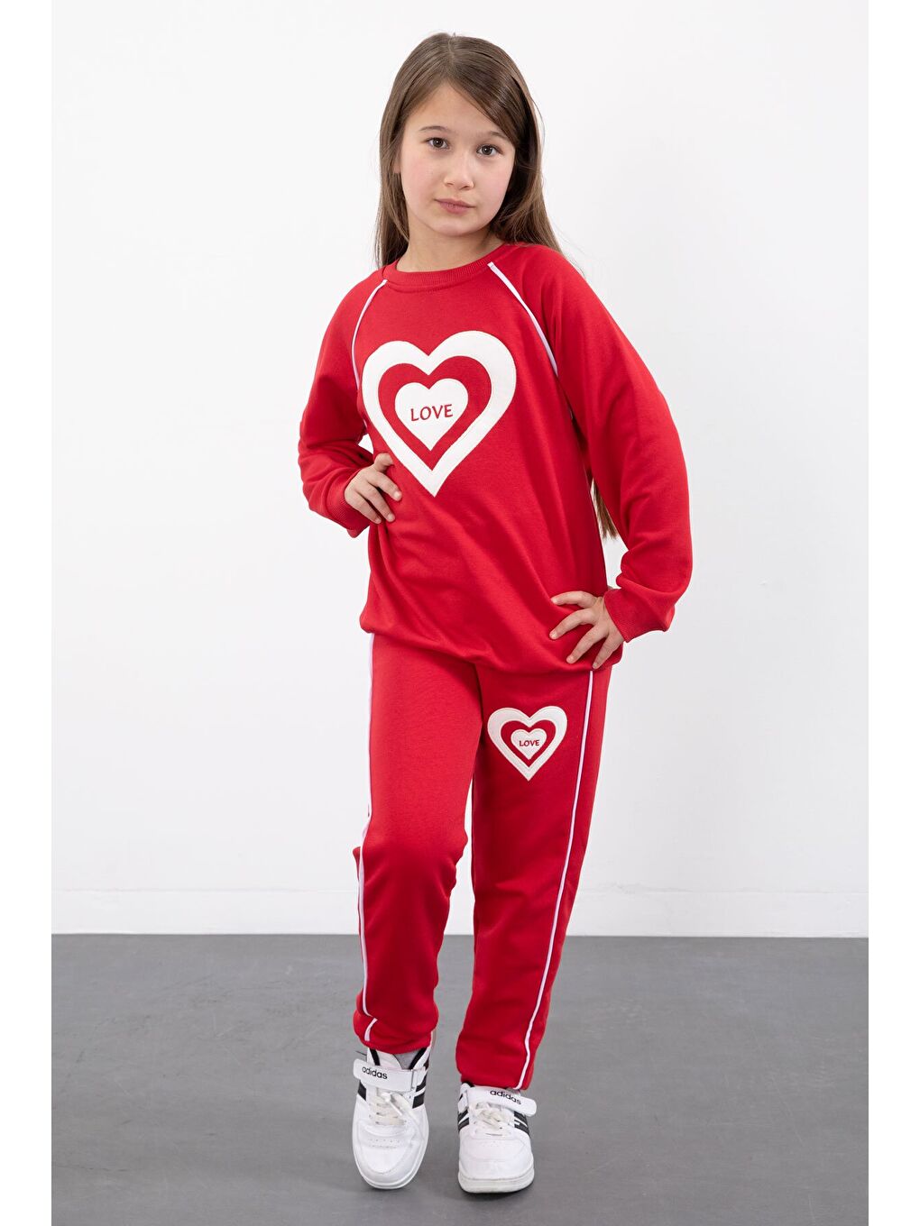 Kırmızı Kalp Desenli Kız Çocuk Şeritli Eşofman Takımı 23345-3
