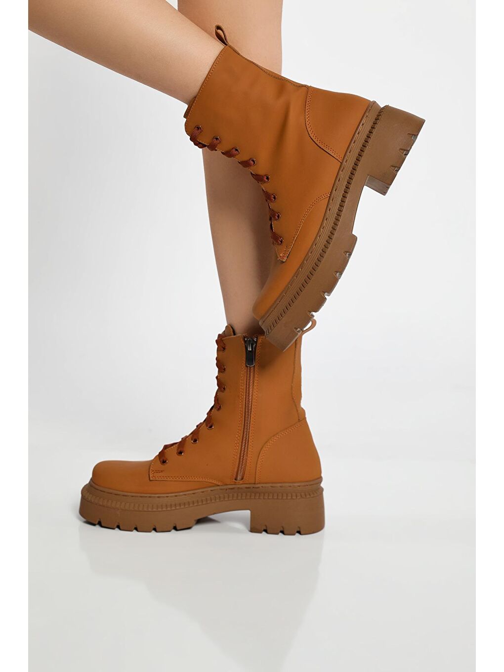 Kahverengi Kadın Bağcıklı Postal Bot-1