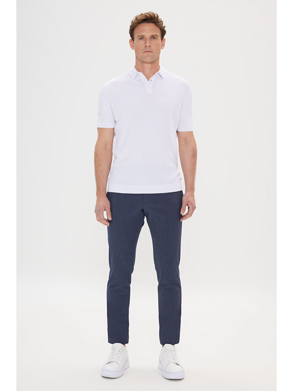 Erkek Beyaz Standart Fit Normal Kesim %100 Pamuk Armürlü Polo Yaka Triko Tişört-1