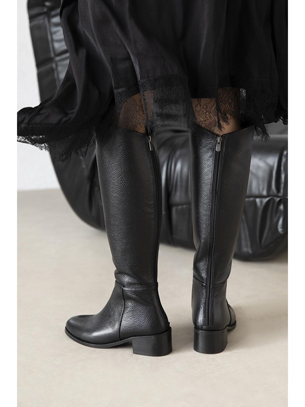 Carla Kadın Fermuar Detay Hakiki Deri Çizme Siyah-1