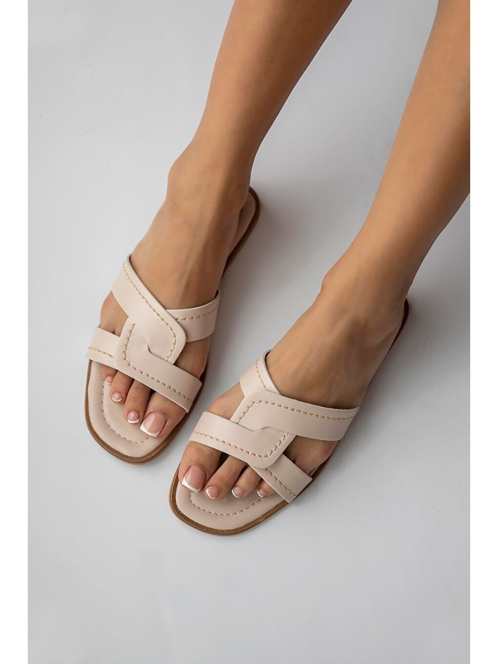 Samira Kadın Tek Bant Günlük Deri Terlik Bej