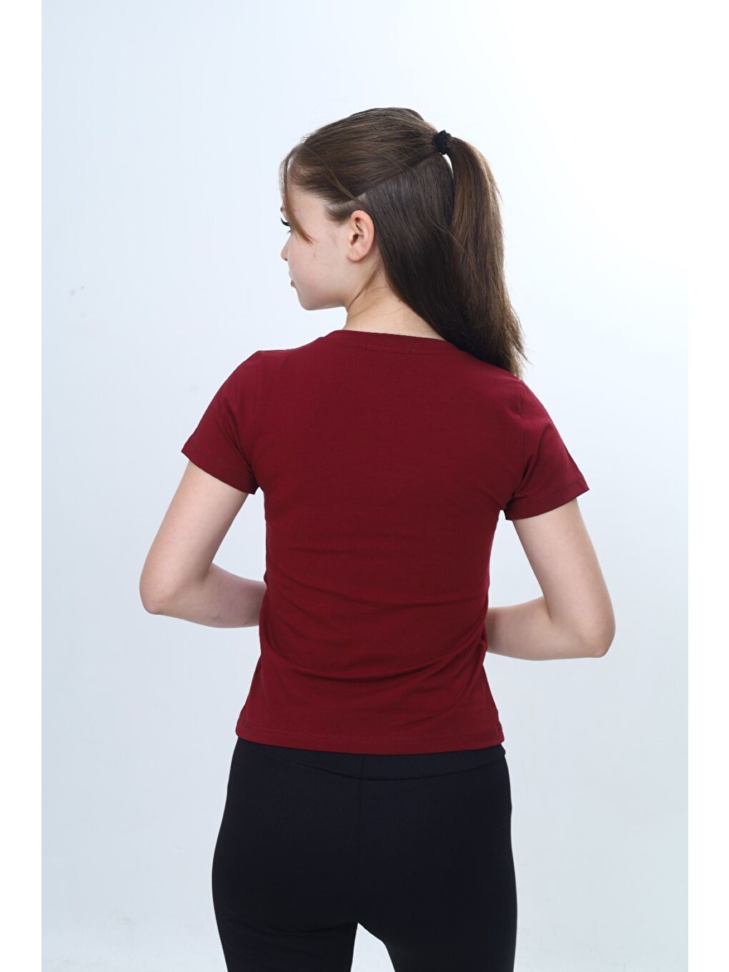 Bordo Kız Çocuk Bisiklet Yaka Kısa Kollu Dikiş Detaylı Metal Armalı Tişört 24984-3