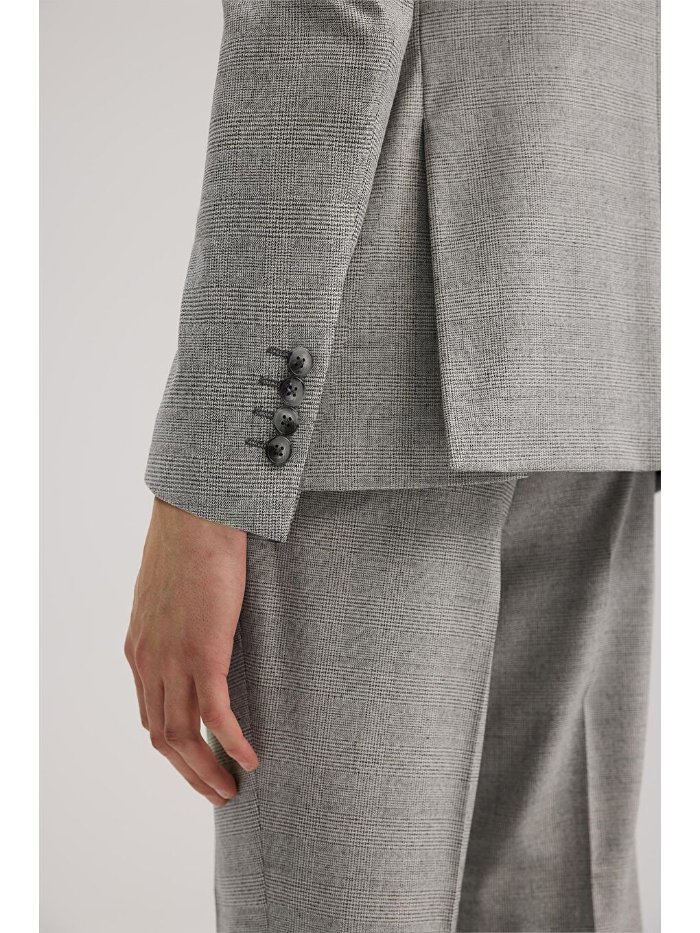 Gri Slim Fit Ekoseli Kruvaze Takım Elbise-3