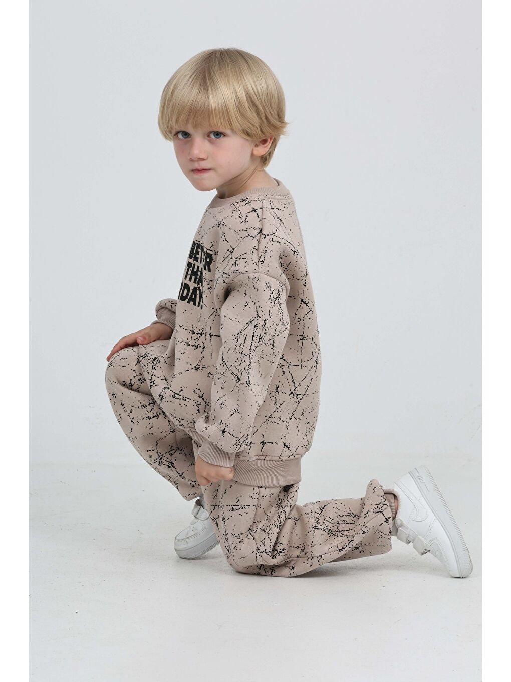 Bej Erkek Çocuk Yesterday Baskılı Eşofman Takım-1