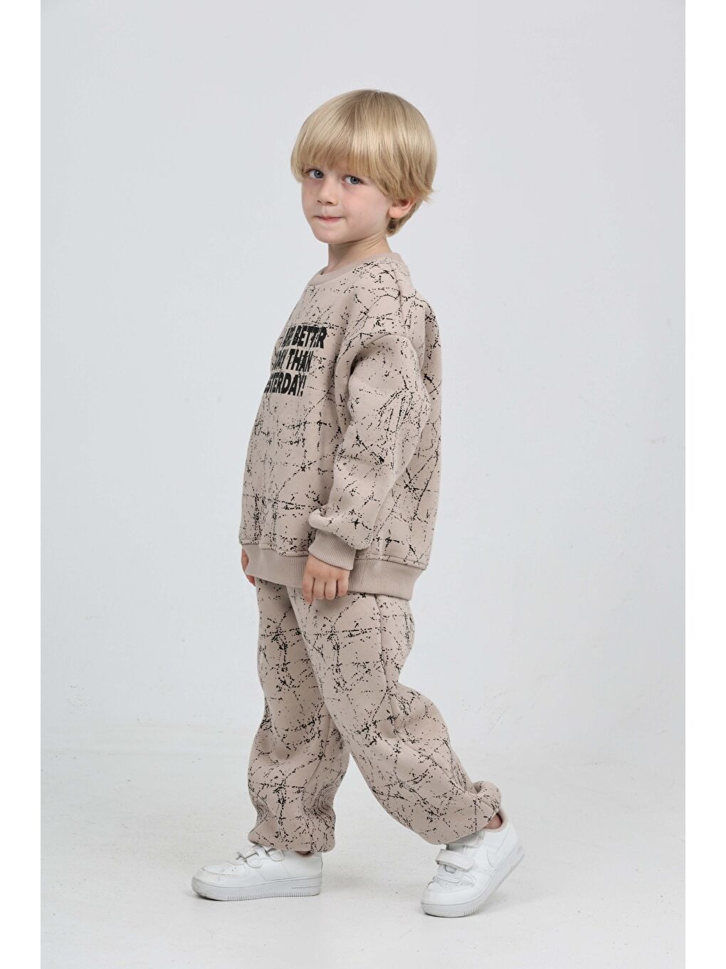 Bej Erkek Çocuk Yesterday Baskılı Eşofman Takım-2