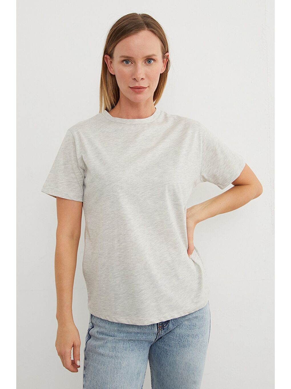 Gri Basic Bisiklet Yaka Tişört-4