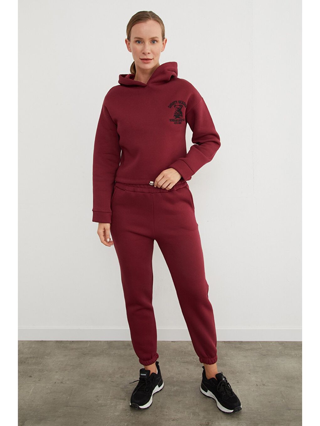 Bordo 3 İplik Ayıcık Nakışlı Kapüşonlu Jogger Eşofman Takımı-2