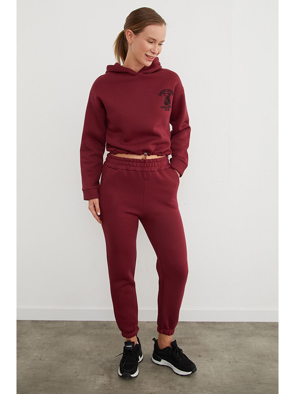 Bordo 3 İplik Ayıcık Nakışlı Kapüşonlu Jogger Eşofman Takımı-4