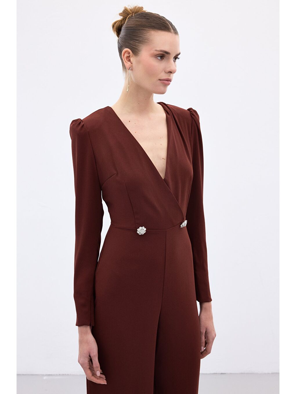 Kruvaze Süs Taşlı Krep Tulum - Bordo-6