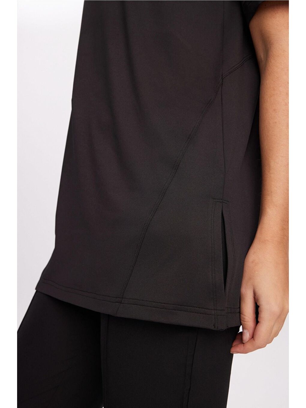 Active Yarım Kollu Siyah Antrenman Üstü-Tişörtü Act-46-3