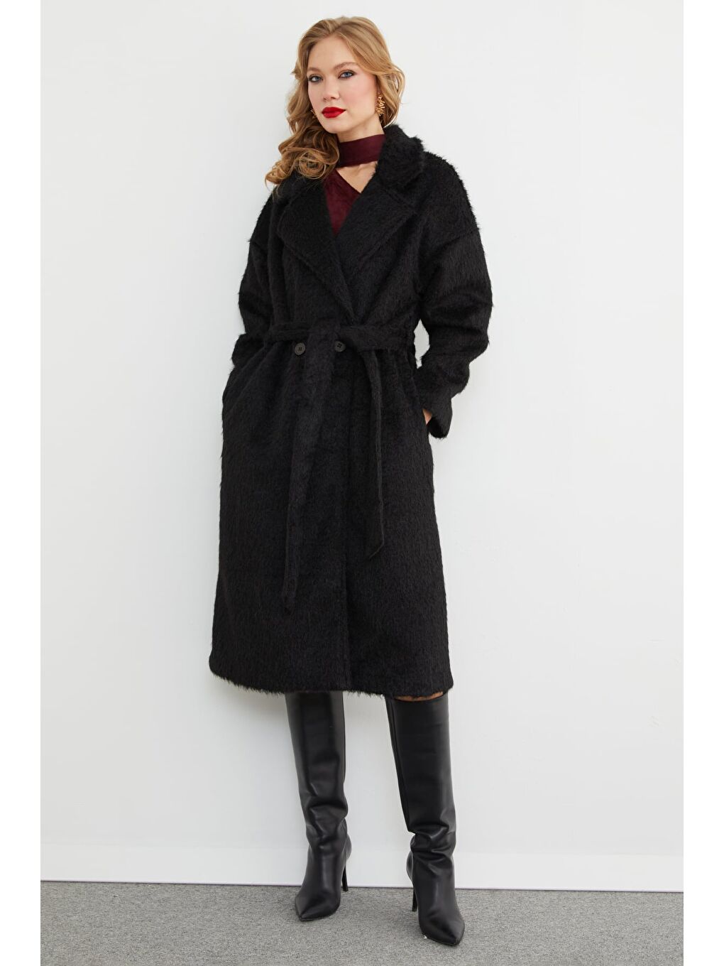 Siyah Cepli Kruvaze Yaka Pelüş Kaban-3