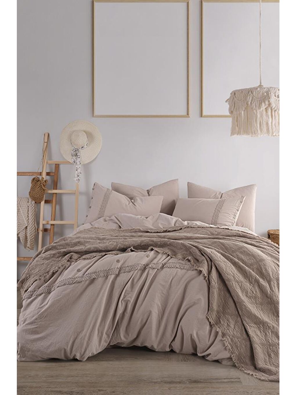 Kahverengi Grace 7 Parça %100 Pamuk Çift Kişilik Pikeli Nevresim Takımı Cappucino