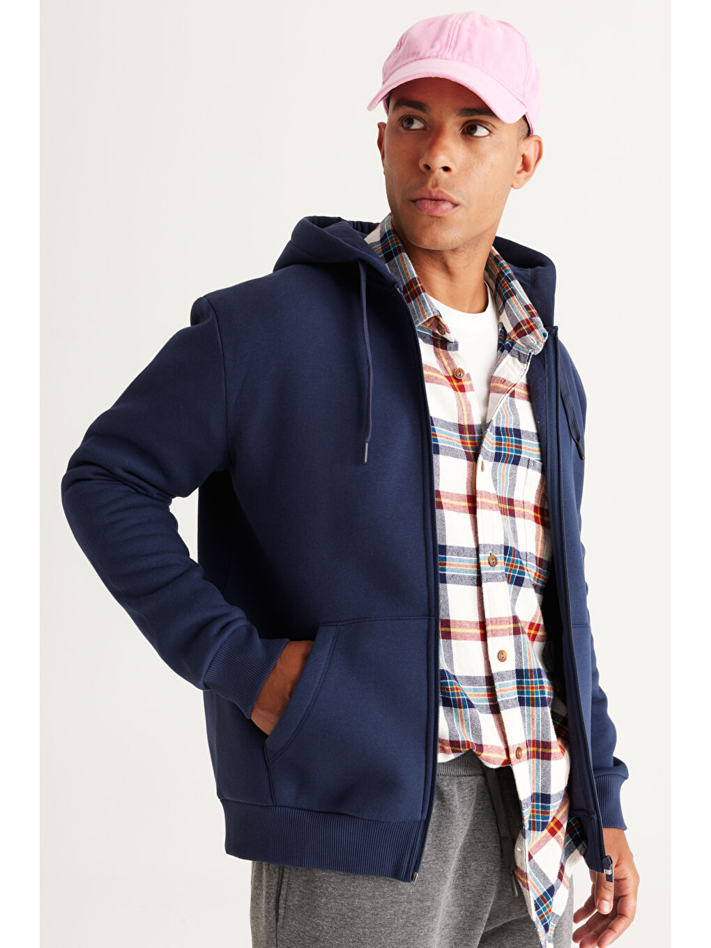 Erkek Lacivert Standart Fit Normal Kesim Kapüşonlu Fermuarlı Sweatshirt-1