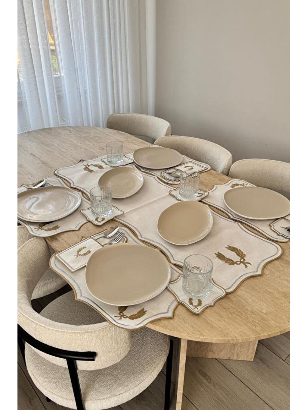 Karışık Edalım Keten Nakışlı Amerikan Servis Takımı 19 Parça