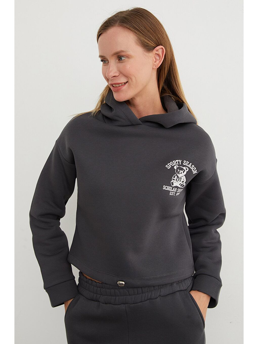 Gri 3 İplik Ayıcık Nakışlı Kapüşonlu Jogger Eşofman Takımı-1