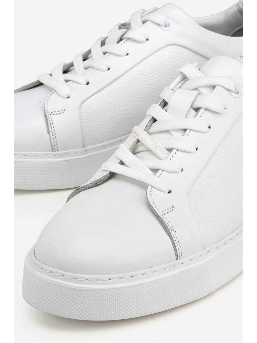 Erkek Beyaz Bağcıklı Kalın Tabanlı Günlük Sneaker-3