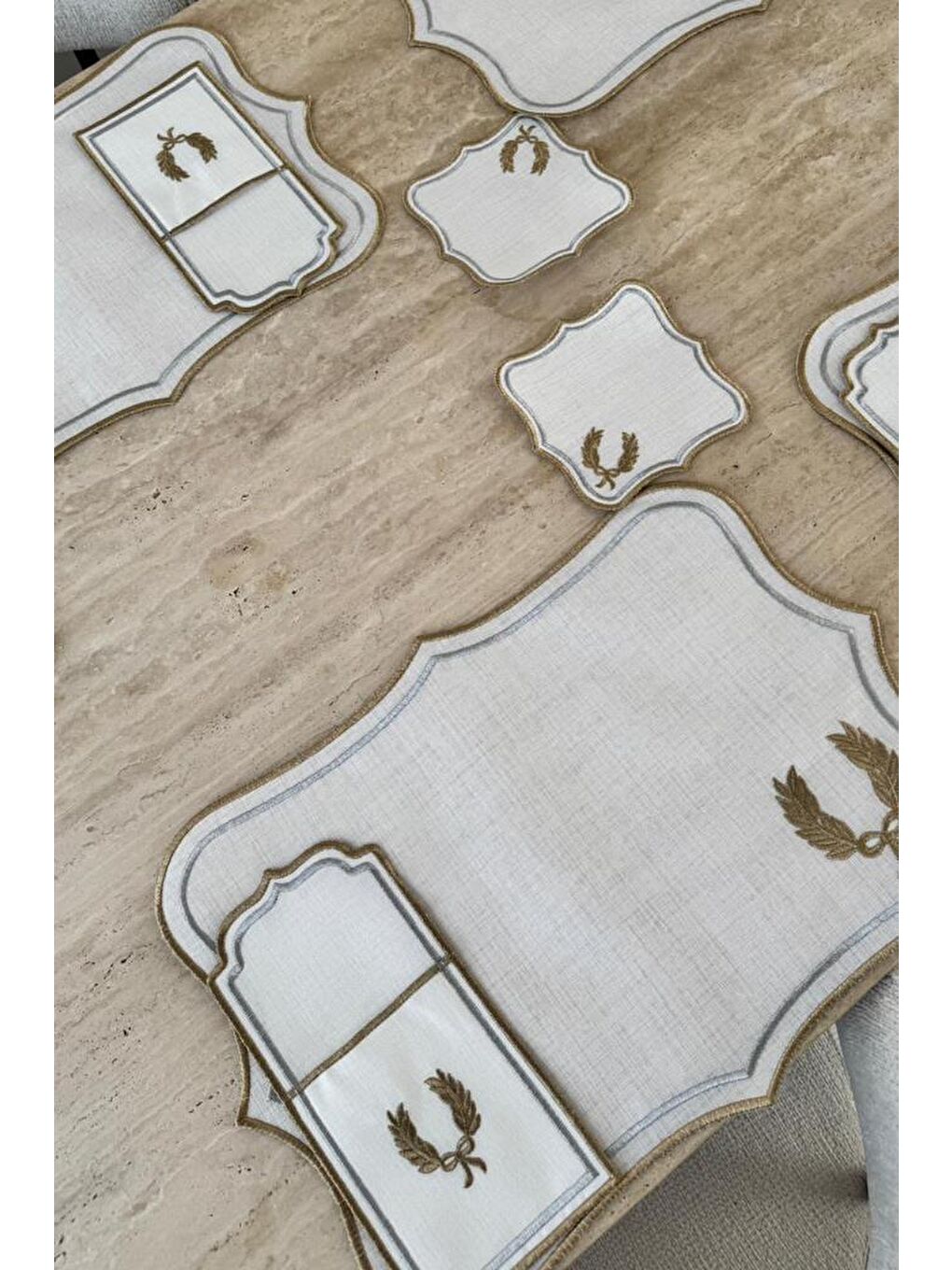 Karışık Edalım Keten Nakışlı Amerikan Servis Takımı 19 Parça-4