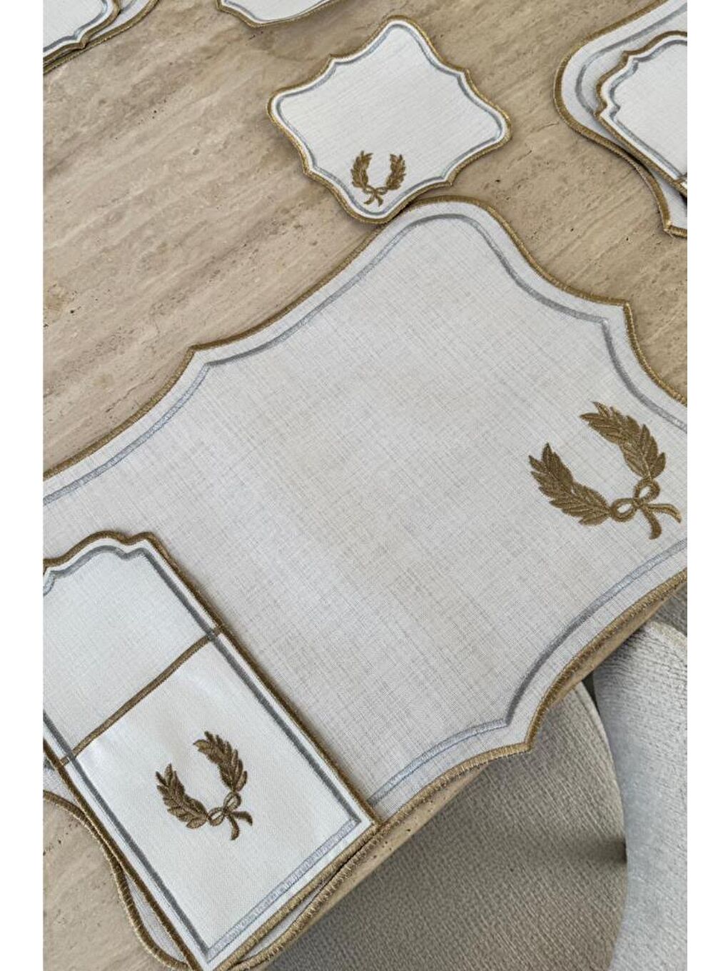 Karışık Edalım Keten Nakışlı Amerikan Servis Takımı 19 Parça-5