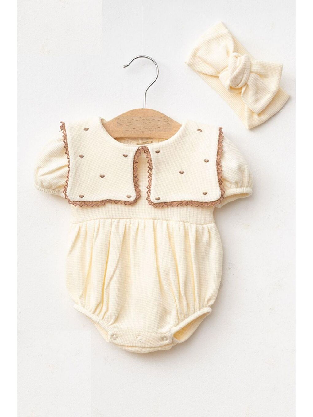 Ekru Kız Bebek Maita Kalp Nakışlı Waffle Yazlık Tulum