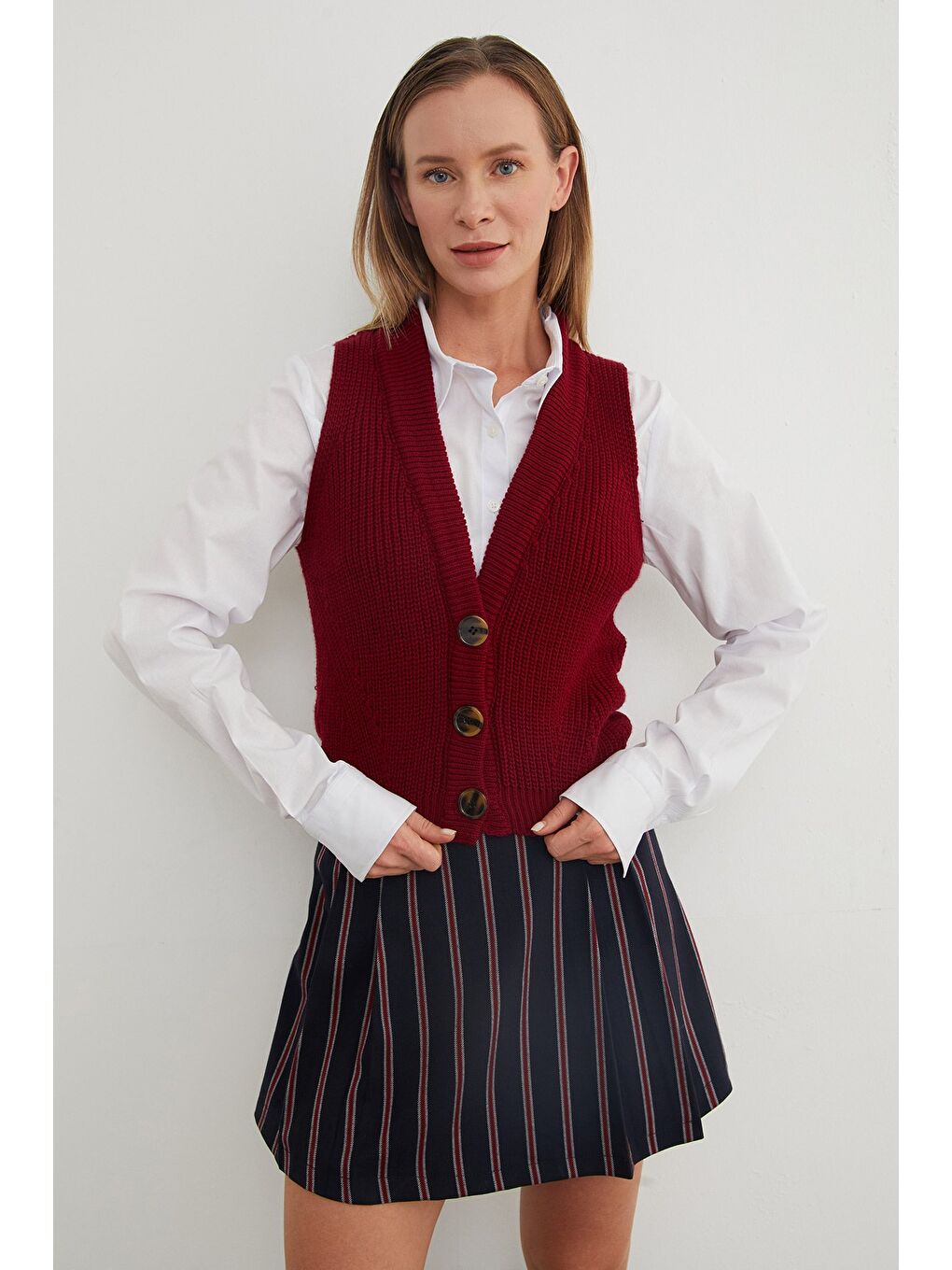 Bordo Düğmeli Triko Yelek-4