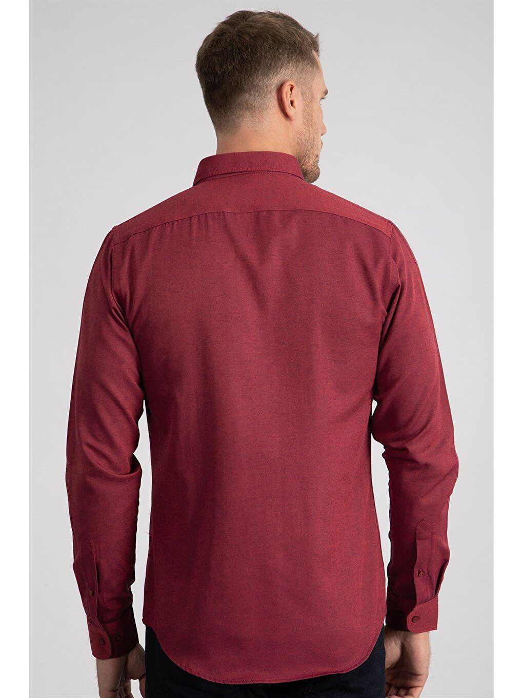 Erkek Slim Fit Dar Kesim Uzun Kollu Pamuklu Oxford Doku Kolay Ütülenebilir Fuşya Düğmeli Yaka Gömlek-3