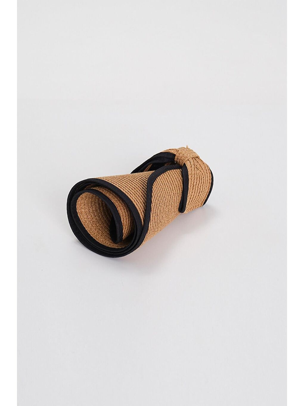 Kahverengi Fiyonk Detaylı Katlanabilir Siyah Biyeli Vizör Plaj Şapkası 17-3