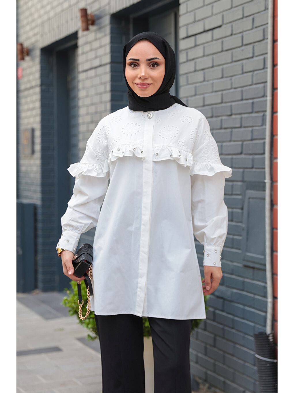 Kadın Brode Detay Taşlı Gömlek Beyaz-2