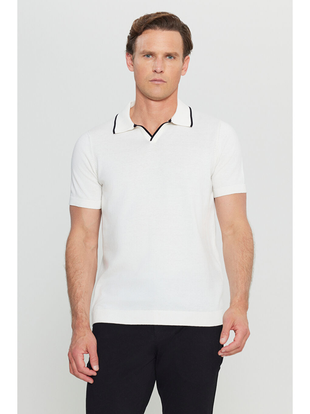 Erkek Beyaz %100 Pamuk Standart Fit Normal Kesim Polo Yaka Triko Tişört-2