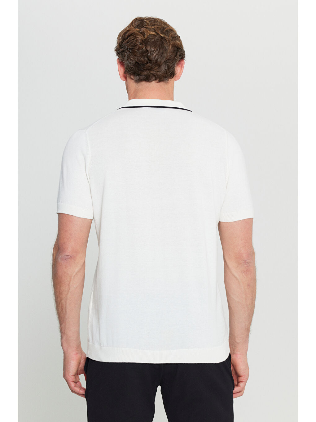 Erkek Beyaz %100 Pamuk Standart Fit Normal Kesim Polo Yaka Triko Tişört-4