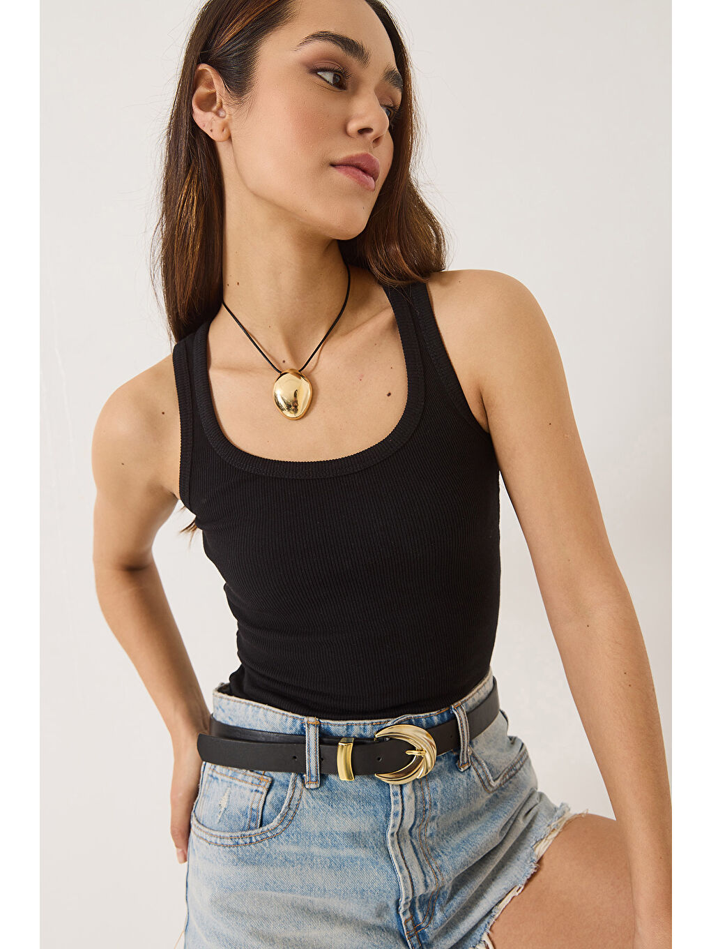 Siyah Kadın Fitilli Görünümlü Kalın Askılı Kaşkorse Basic Atlet-1