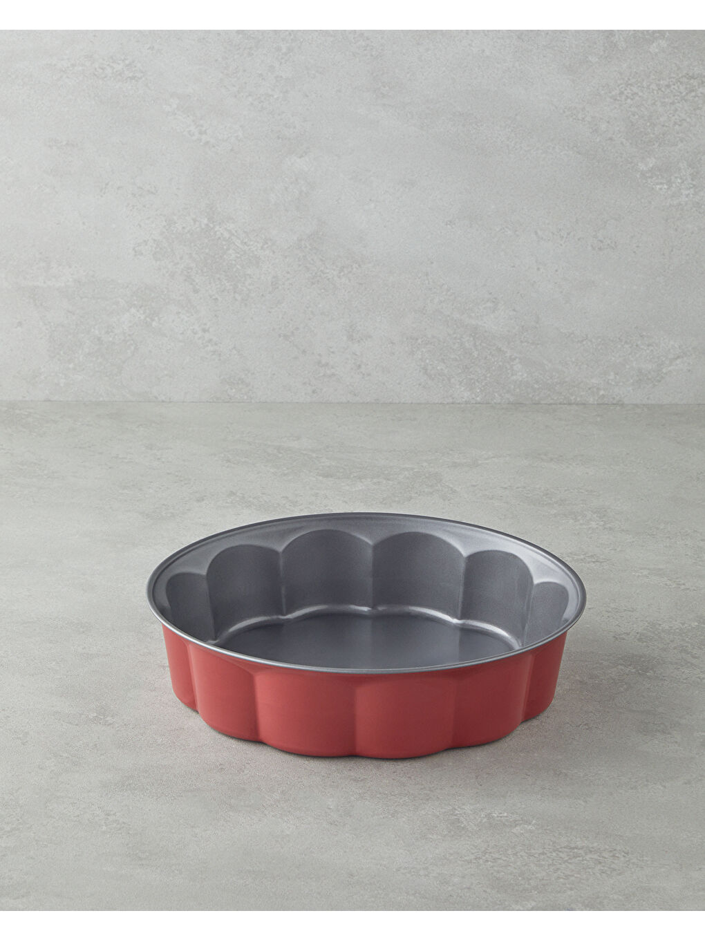 Baker’s Choice Flower Karbon Çelik Kek Kalıbı 26 x 6,8 cm Kırmızı