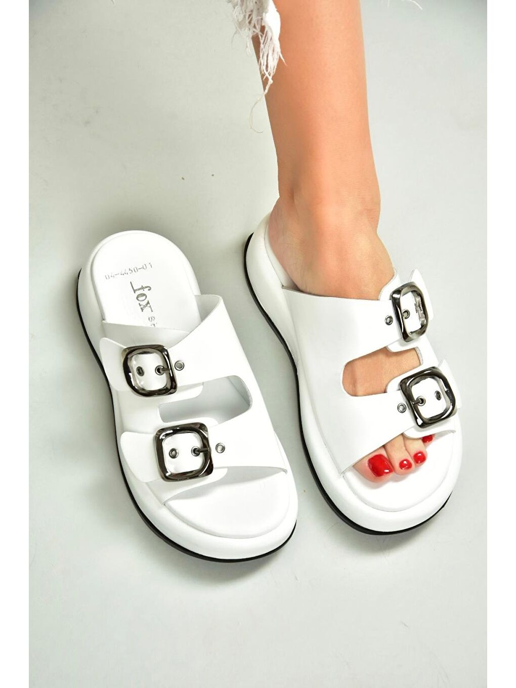 Beyaz Kadın Terlik U2964450