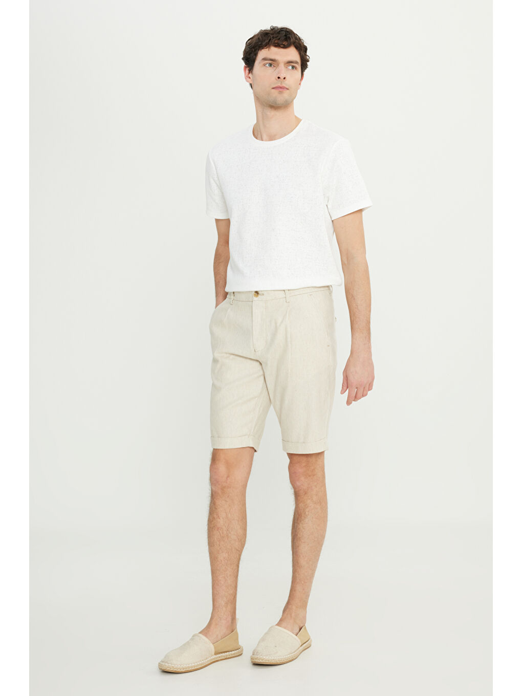 Erkek Bej Yumuşak Dokulu Keten Slim Fit Dar Kesim Beli Bağlamalı Yan Cep Şort-1