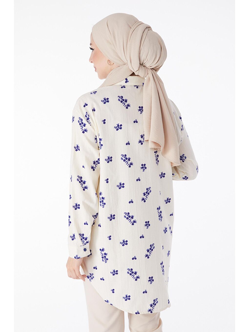 Gömlek Yaka Kadın Mavi Çiçek Desenli Gömlek - 25212-3