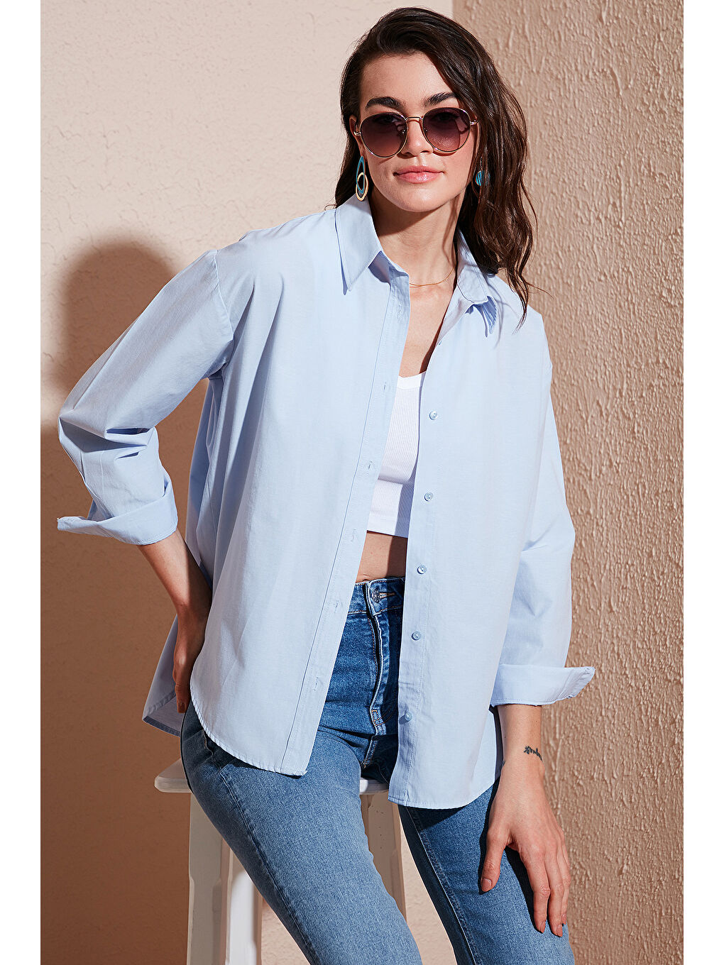 Mavi Pamuklu Regular Fit Önü Kısa Arkası Uzun Oval Kesim Gömlek Cf25S163867-1