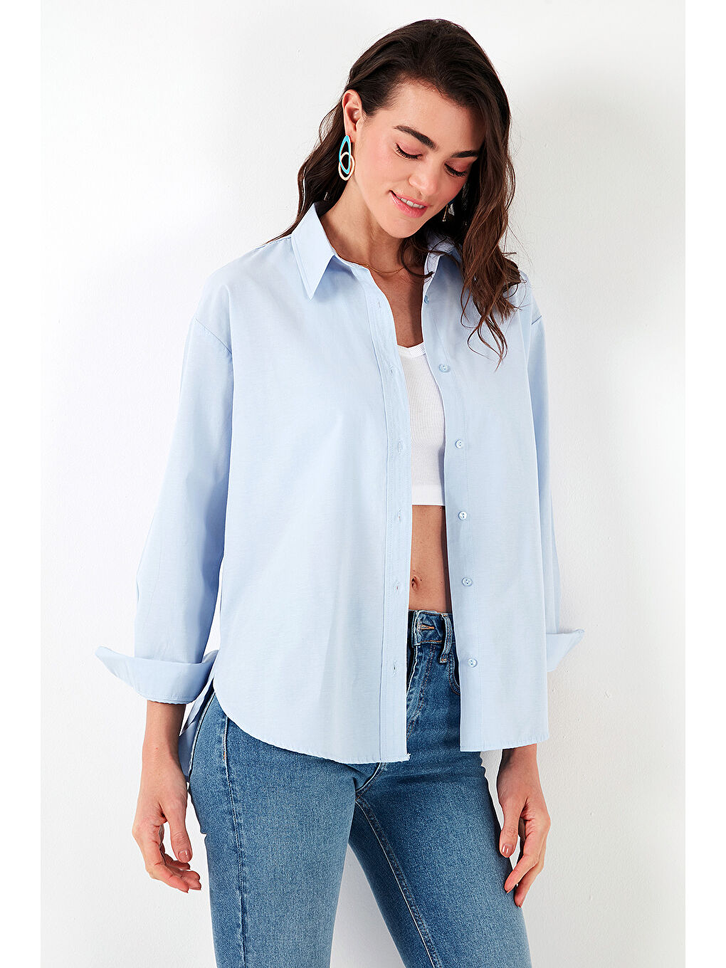 Mavi Pamuklu Regular Fit Önü Kısa Arkası Uzun Oval Kesim Gömlek Cf25S163867-3