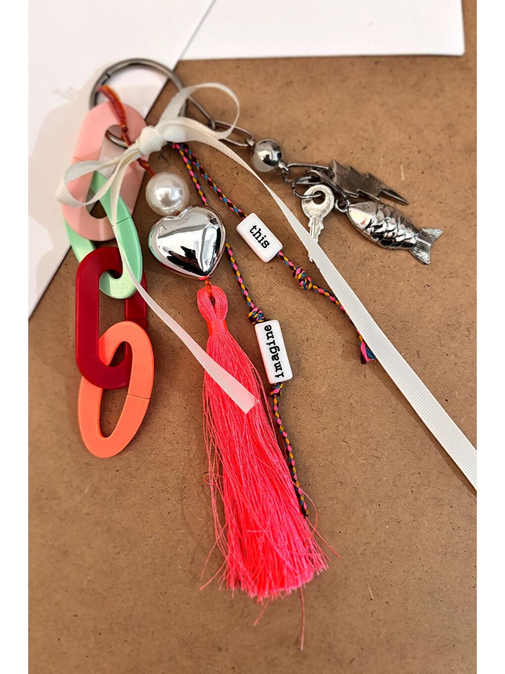 New Obsessions Pembe Imagine You love Me Charm Uçlu Çanta Süsü Anahtarlık - 3
