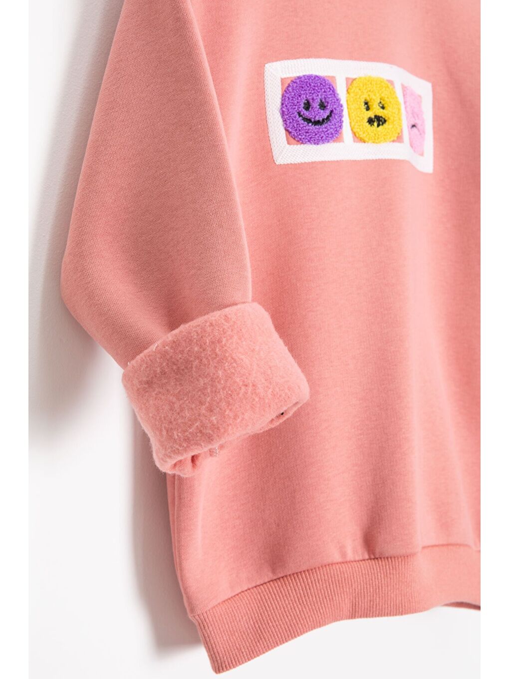 Pembe Somon Gülenyüz Nakışlı Şardonlu Kız Çocuk Eşofman Takımı 23360-3