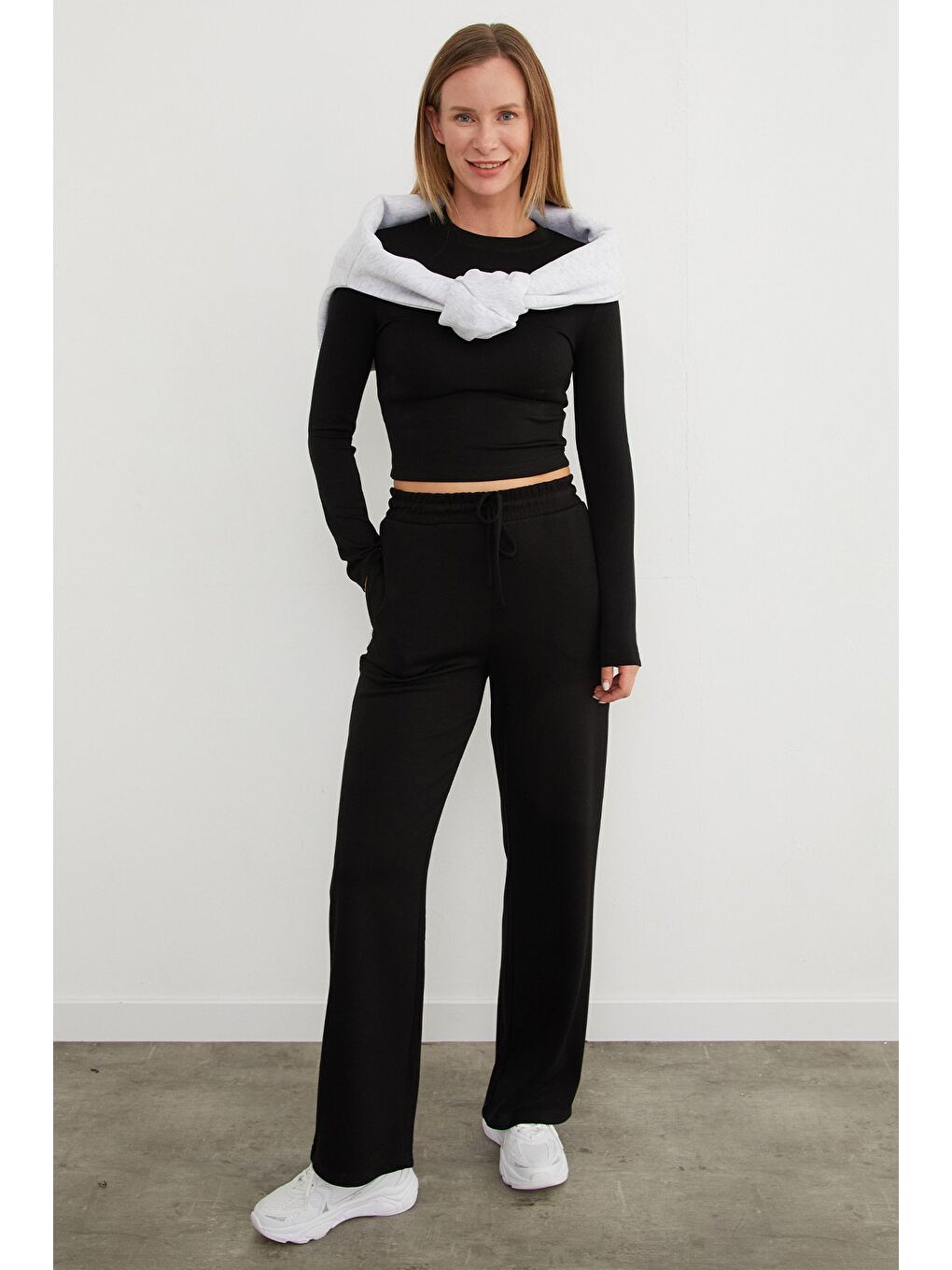 Siyah Basic Beli Bağlamalı 2 Li Modal Takım