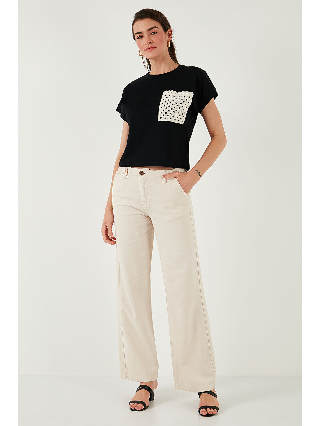 Siyah Pamuklu Tek Cepli Regular Fit Bisiklet Yaka T Shirt 5865818-1