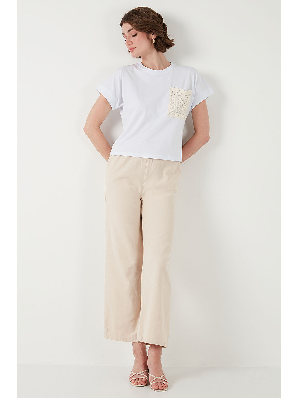 Beyaz Pamuklu Tek Cepli Regular Fit Bisiklet Yaka T Shirt 5865818-2