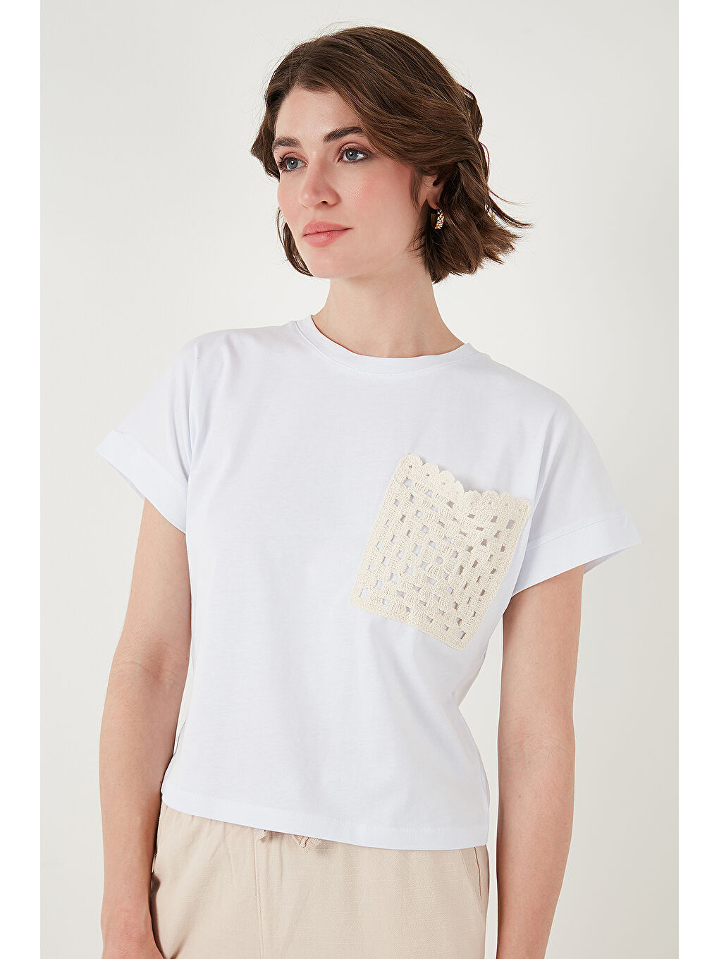 Beyaz Pamuklu Tek Cepli Regular Fit Bisiklet Yaka T Shirt 5865818-5